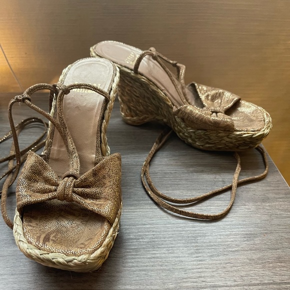 Stuart Weitzman strapped nudist curved wedged sandals - Picture 3 of 8